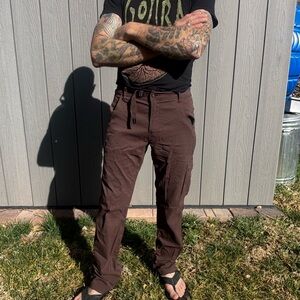 Prana Men's stretch Zion Pants in Brown Size S (30)x 32